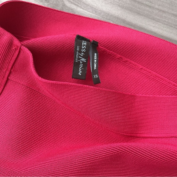 Guess by Marciano Hot Pink Bandage Skirt - Picture 3 of 4